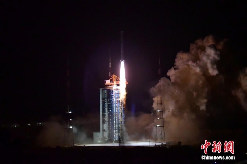 Trung Quốc phóng vệ tinh thăm dò Mặt Trời đầu tiên